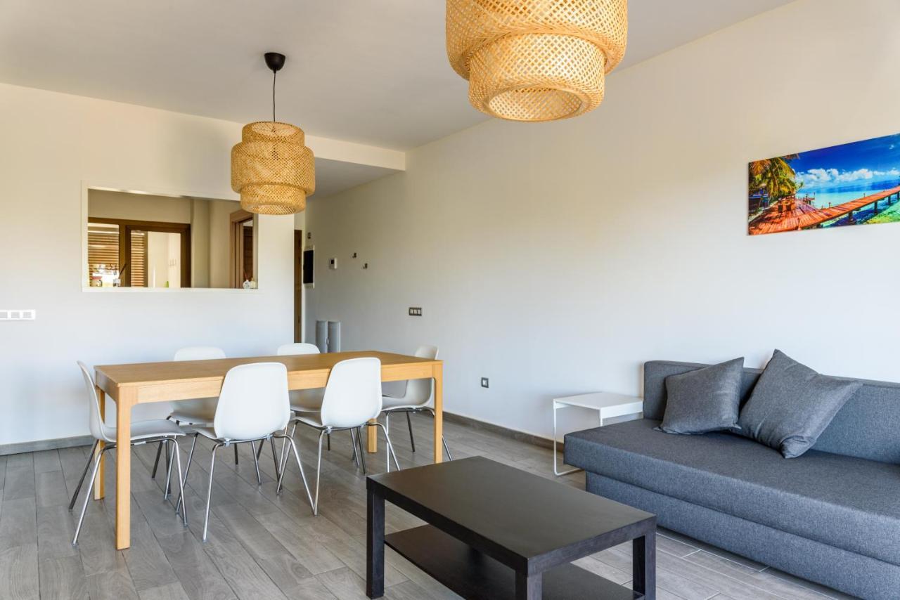 Modern Apartment In Residential Complex With Pools คอสตา เด อันตีกัว ภายนอก รูปภาพ