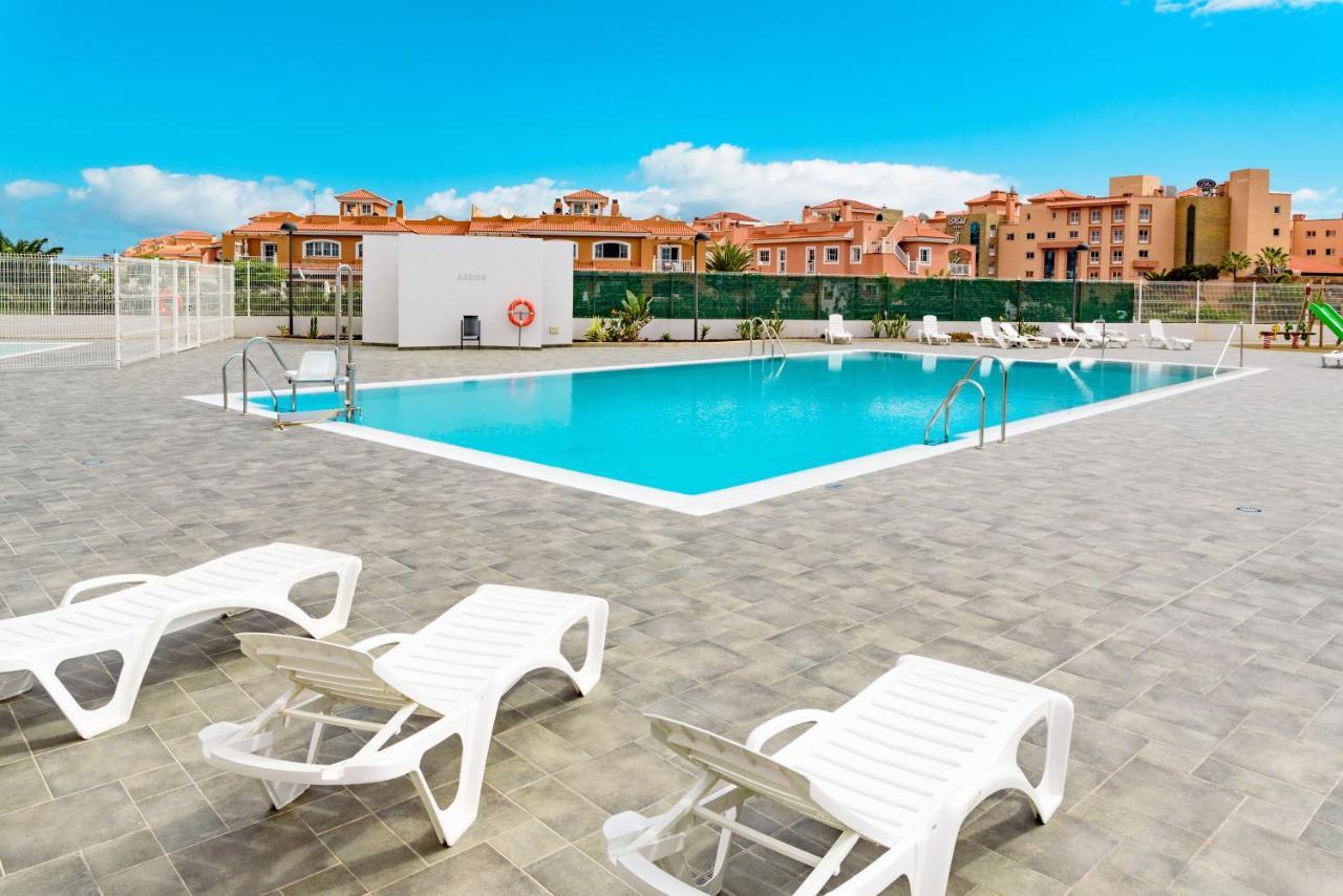 Modern Apartment In Residential Complex With Pools คอสตา เด อันตีกัว ภายนอก รูปภาพ