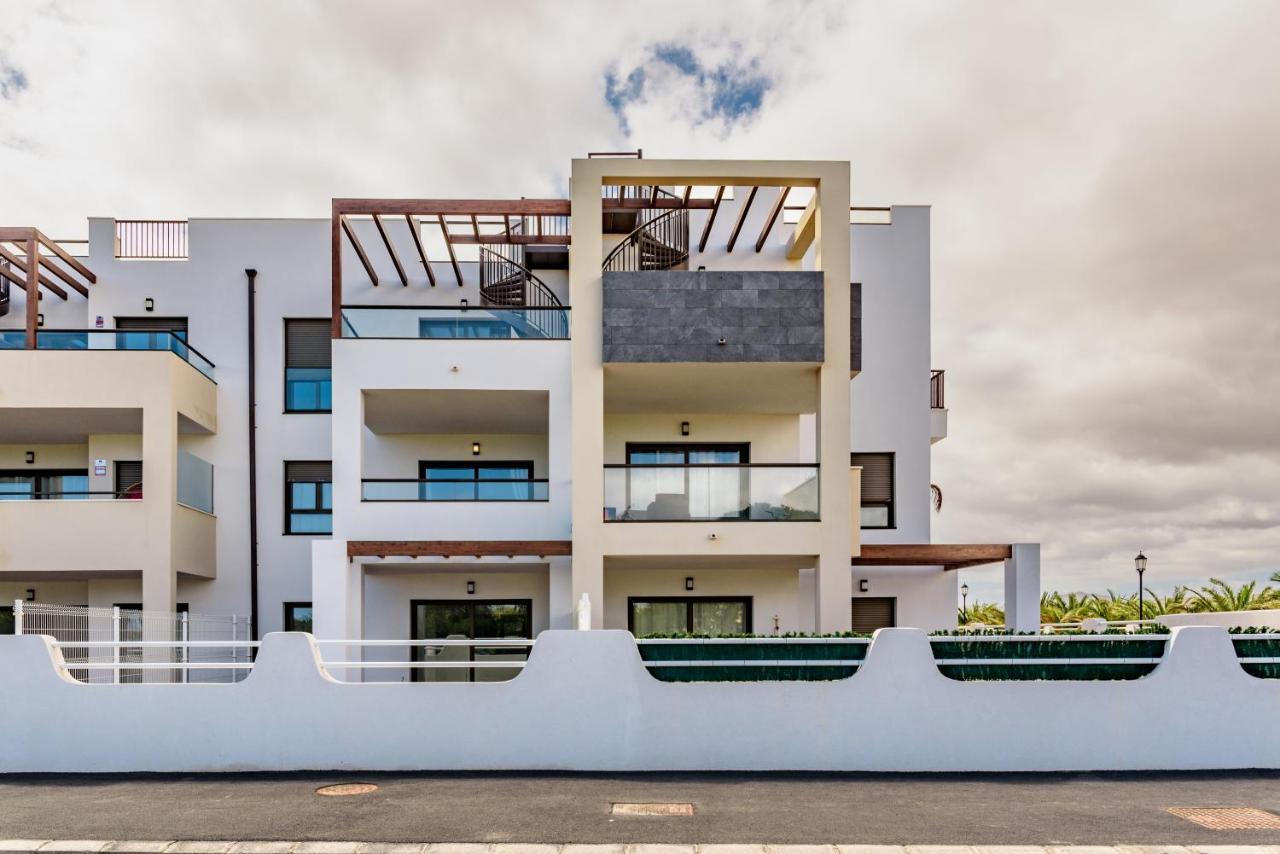 Modern Apartment In Residential Complex With Pools คอสตา เด อันตีกัว ภายนอก รูปภาพ